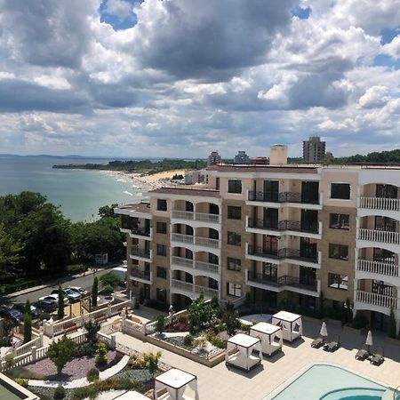 Valencia Gardens Luxury Apartments 네세부르 외부 사진