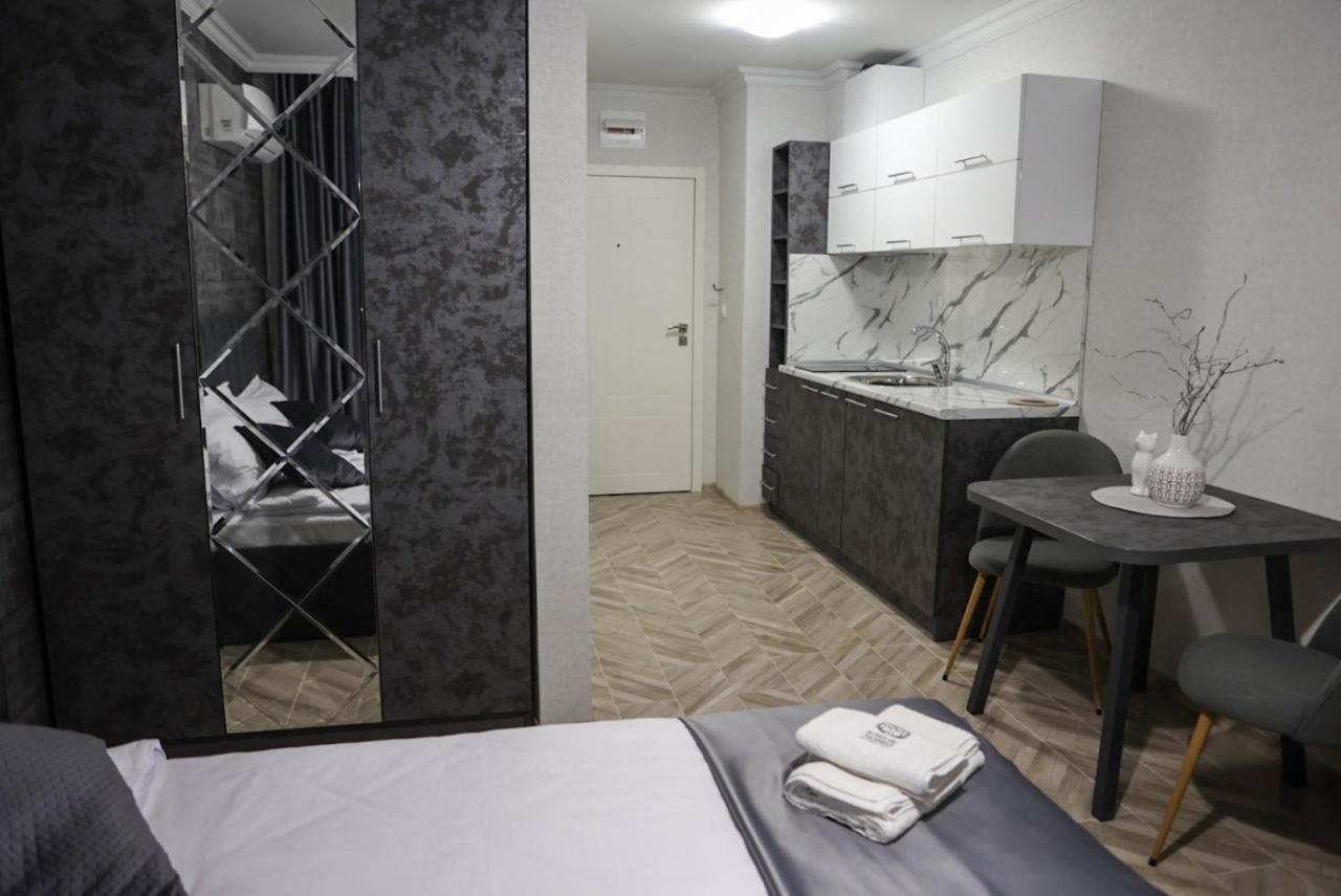 Valencia Gardens Luxury Apartments 네세부르 외부 사진